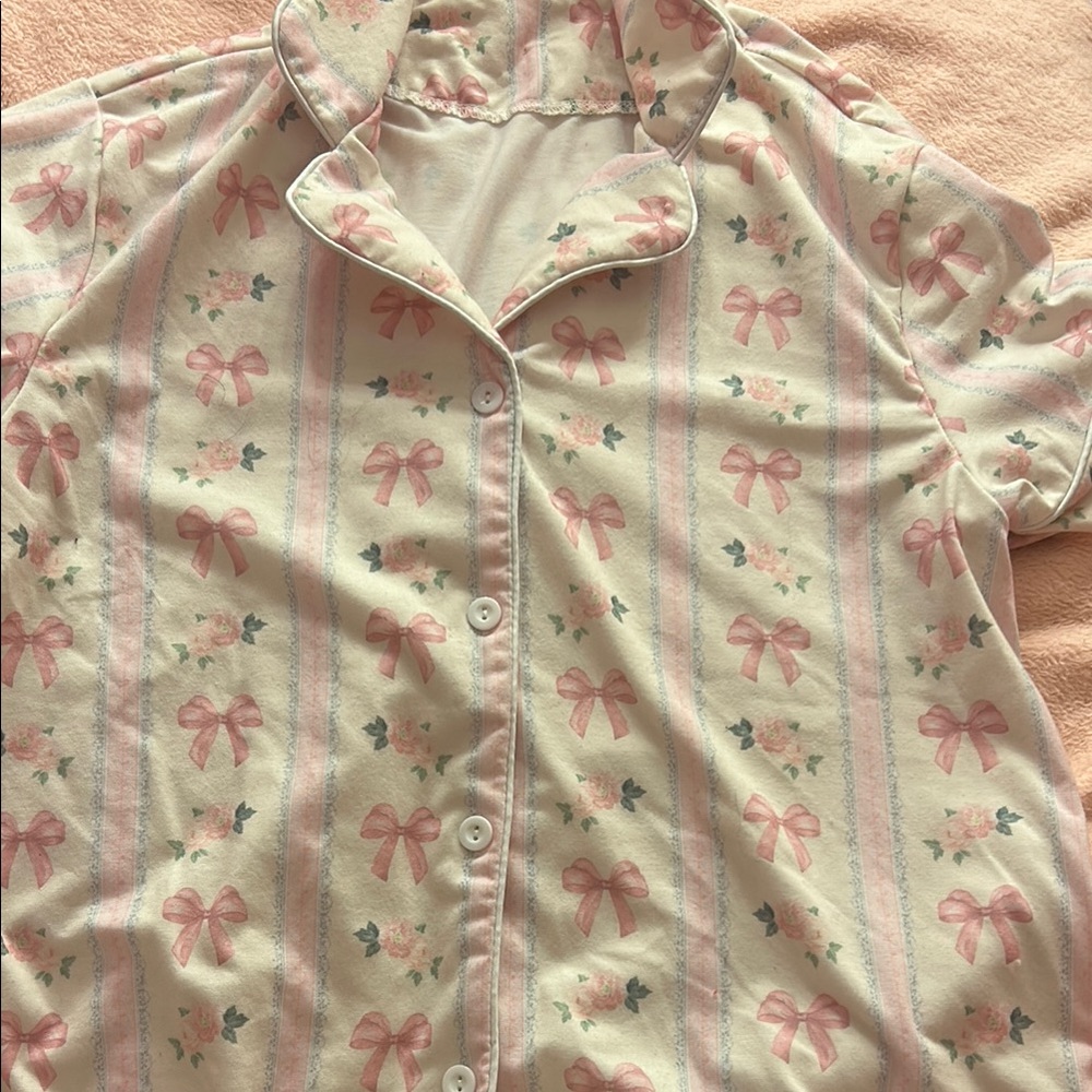 bow pj set!